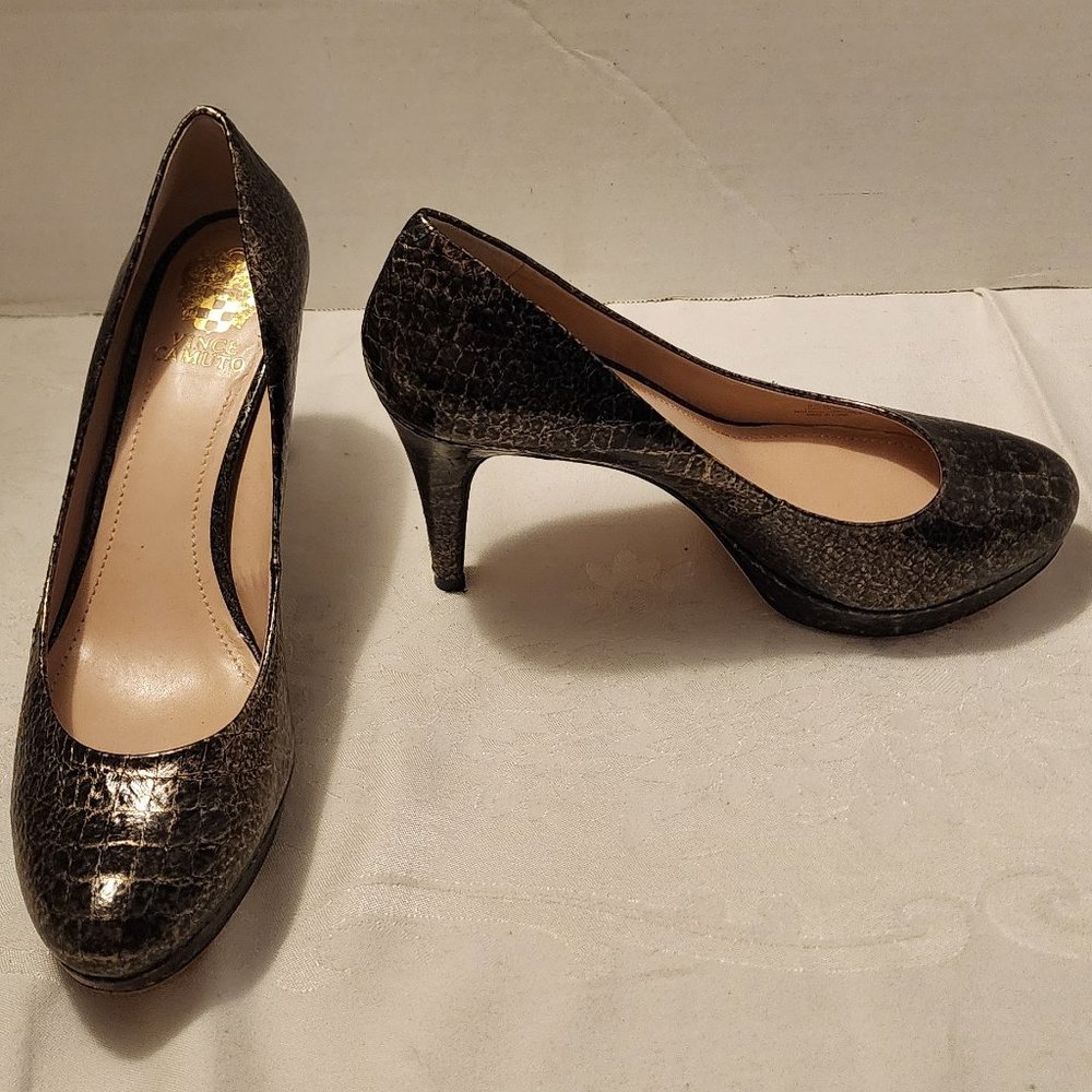 Size 8.5 M Vince Camuto "Zella" 3.75" Platform Heels Dark Steel & Gold Accents